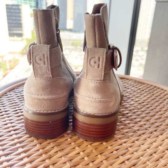 Cole Haan Hampshire Buckle Tan Suede Ankle Boots Minimalist Scandinavian Size 7 - Picture 4 of 6